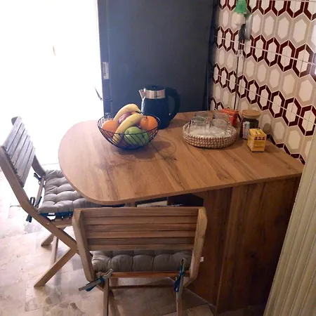 Cozy & Bright 50m From Subway -agios Antonios Apartment Athens